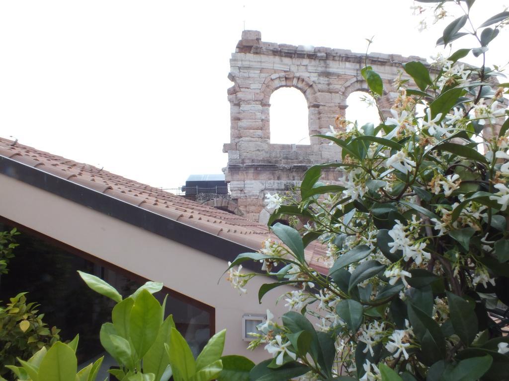 Apartmán La Terrazza Sull'Arena Verona Pokoj fotografie